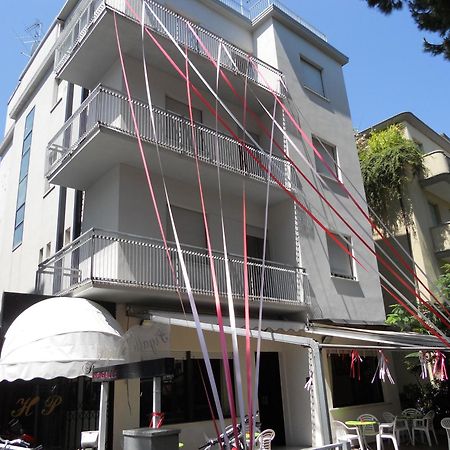 Hotel Pigalle Ρίμινι Εξωτερικό φωτογραφία