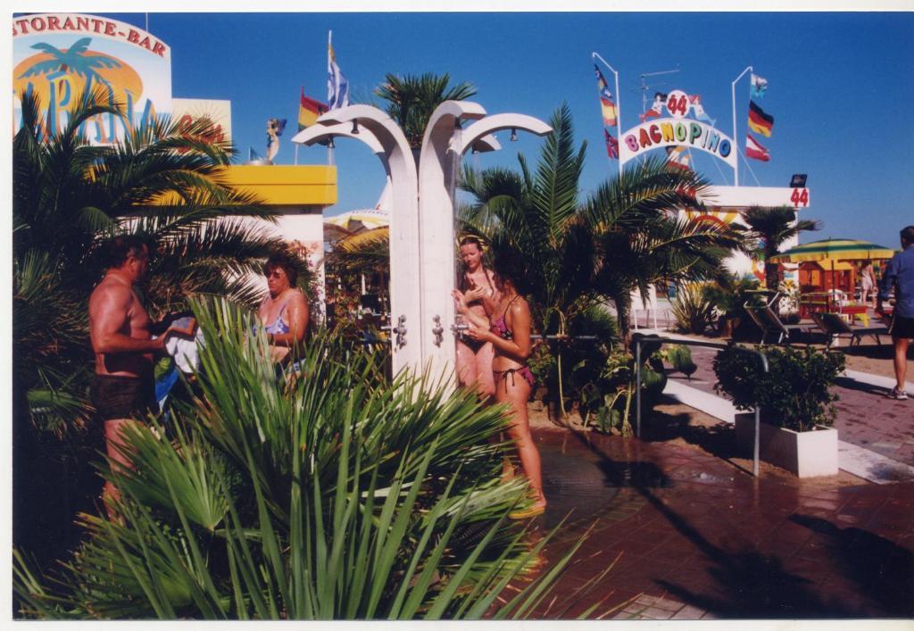 Hotel Pigalle Ρίμινι Εξωτερικό φωτογραφία
